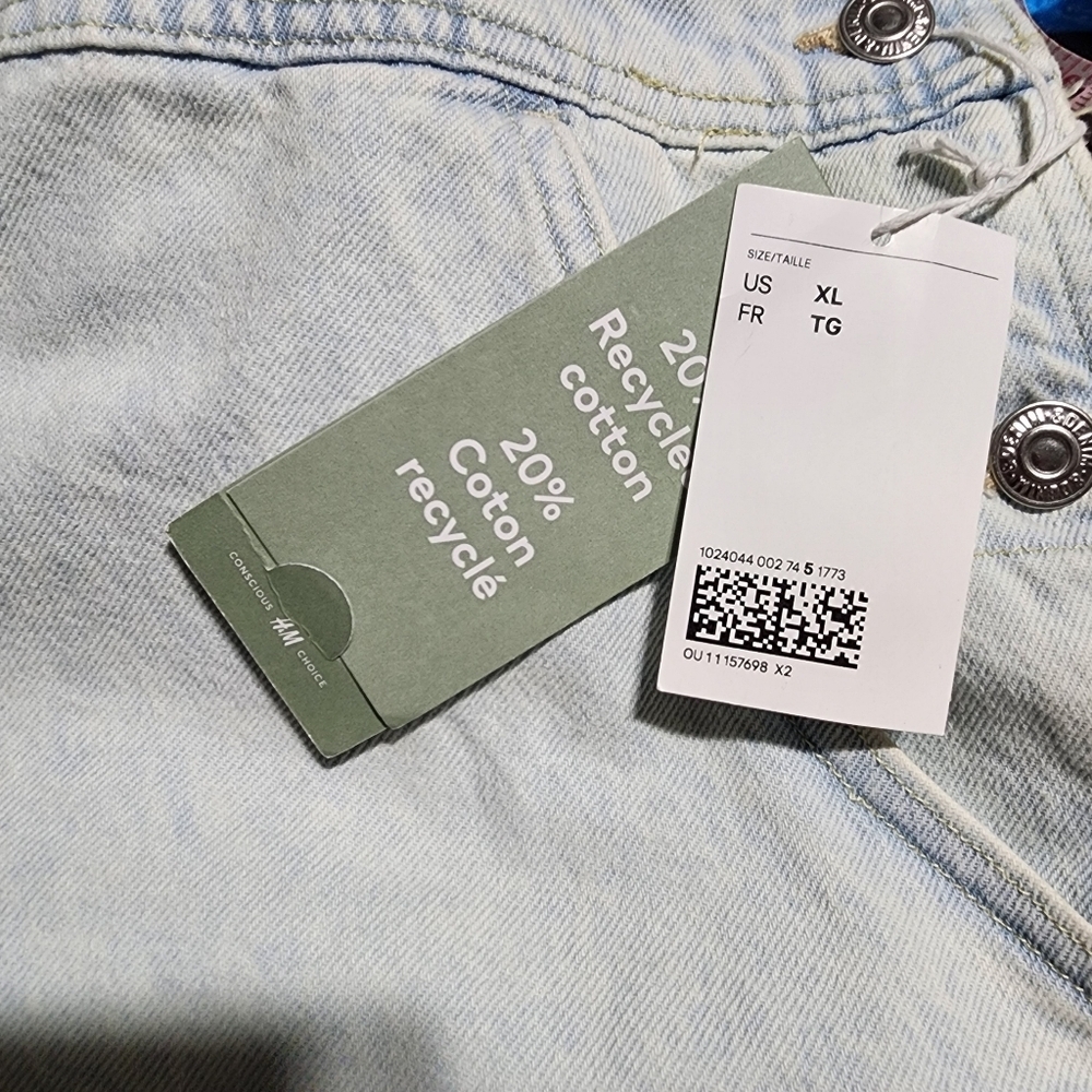 Nwt light blue denim short overalls - Picture 3 of 9
